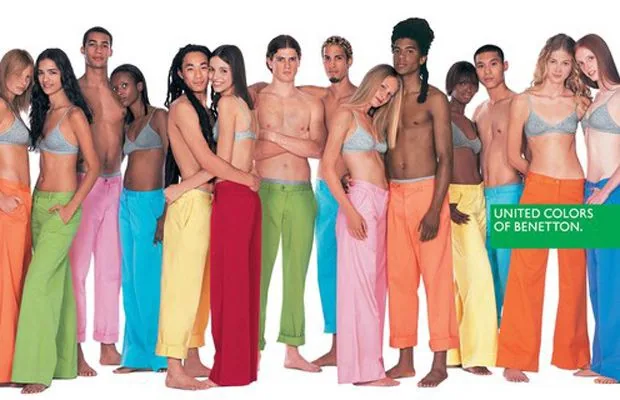 BENETTON Iluminando cada armario